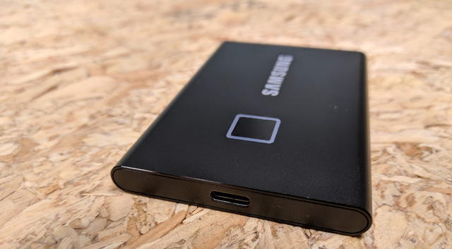 Samsung Portable SSD T7 Touch 